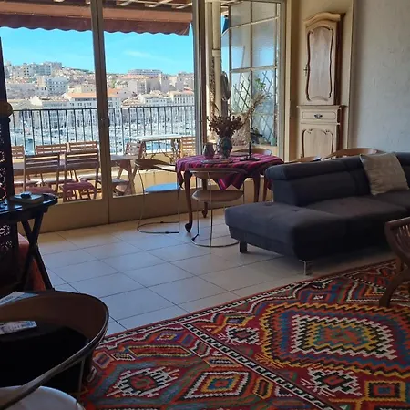 Grand T2 Surplombant Le Vieux Port Marseille Apartment Exterior photo